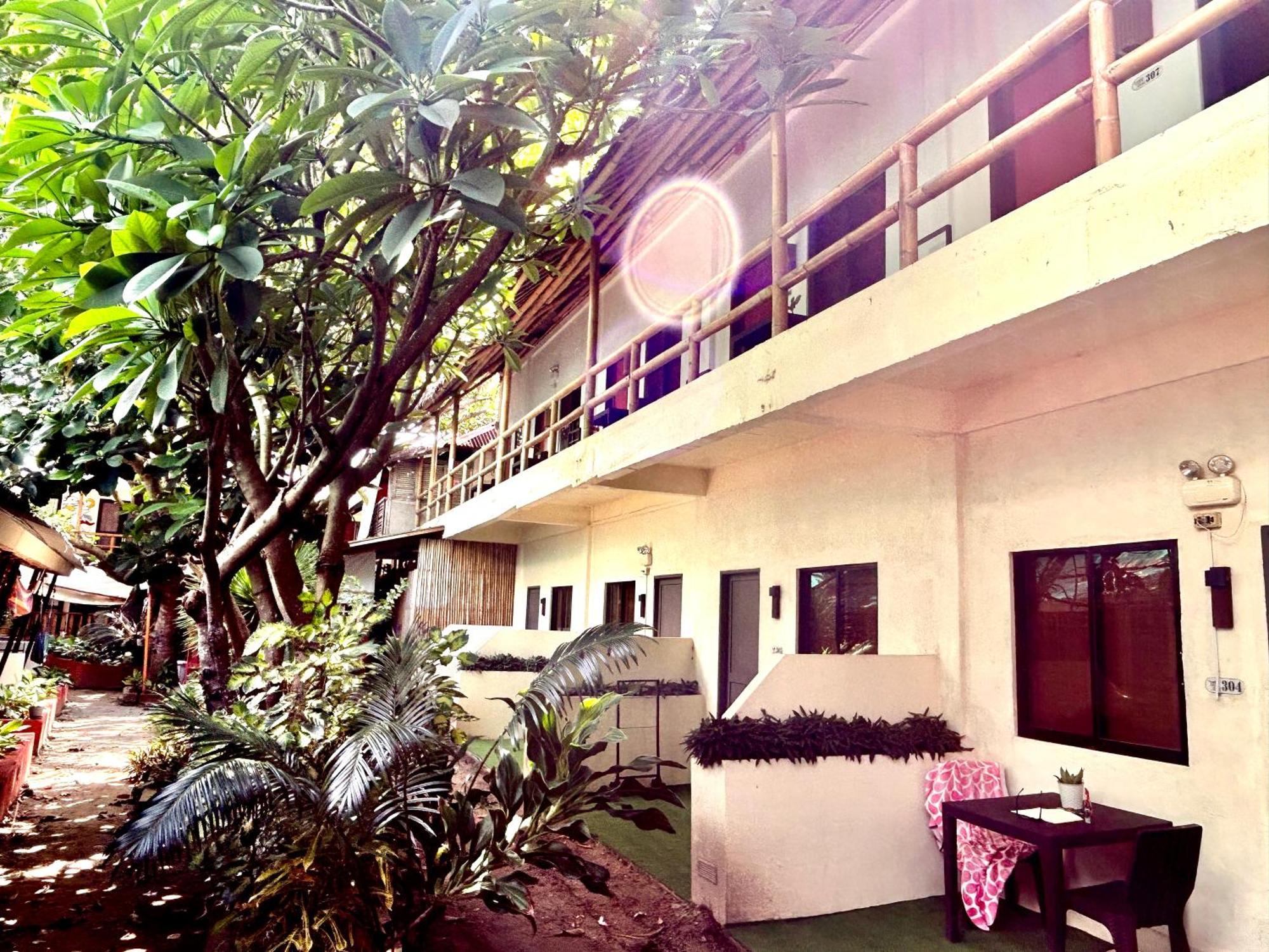 Lazy Dog Bed & Breakfast Balabag  Ngoại thất bức ảnh