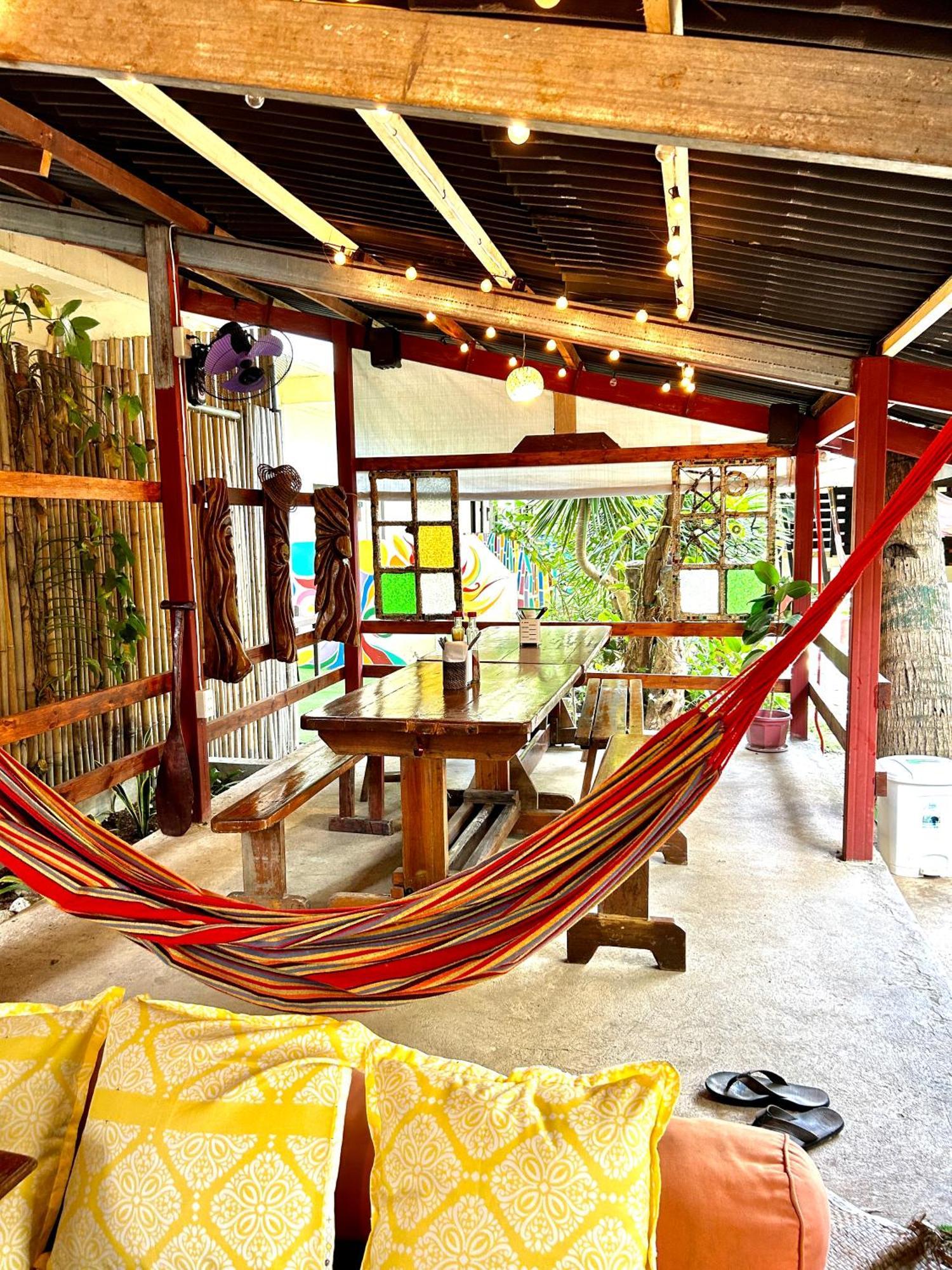 Lazy Dog Bed & Breakfast Balabag  Ngoại thất bức ảnh