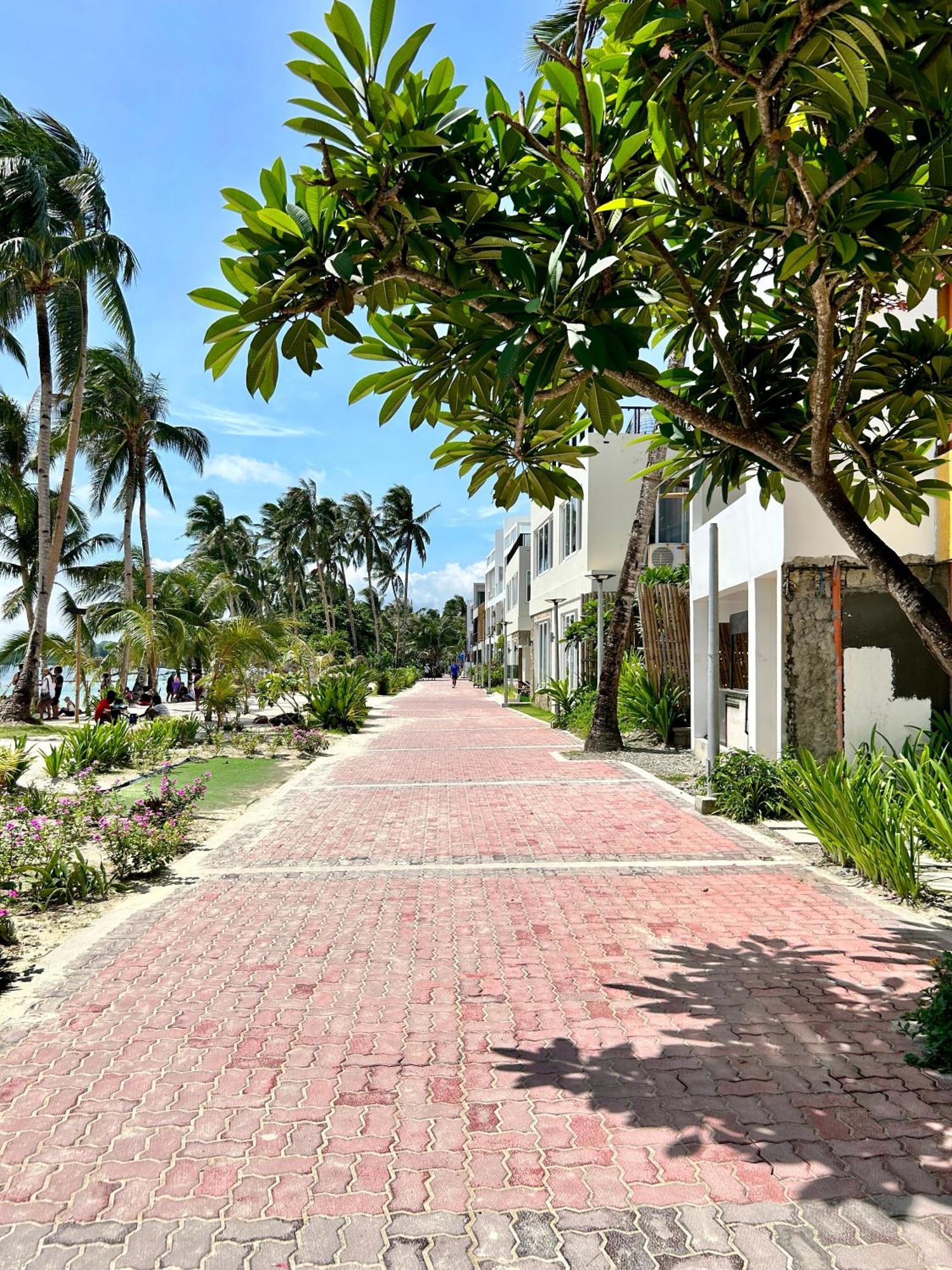 Lazy Dog Bed & Breakfast Balabag  Ngoại thất bức ảnh