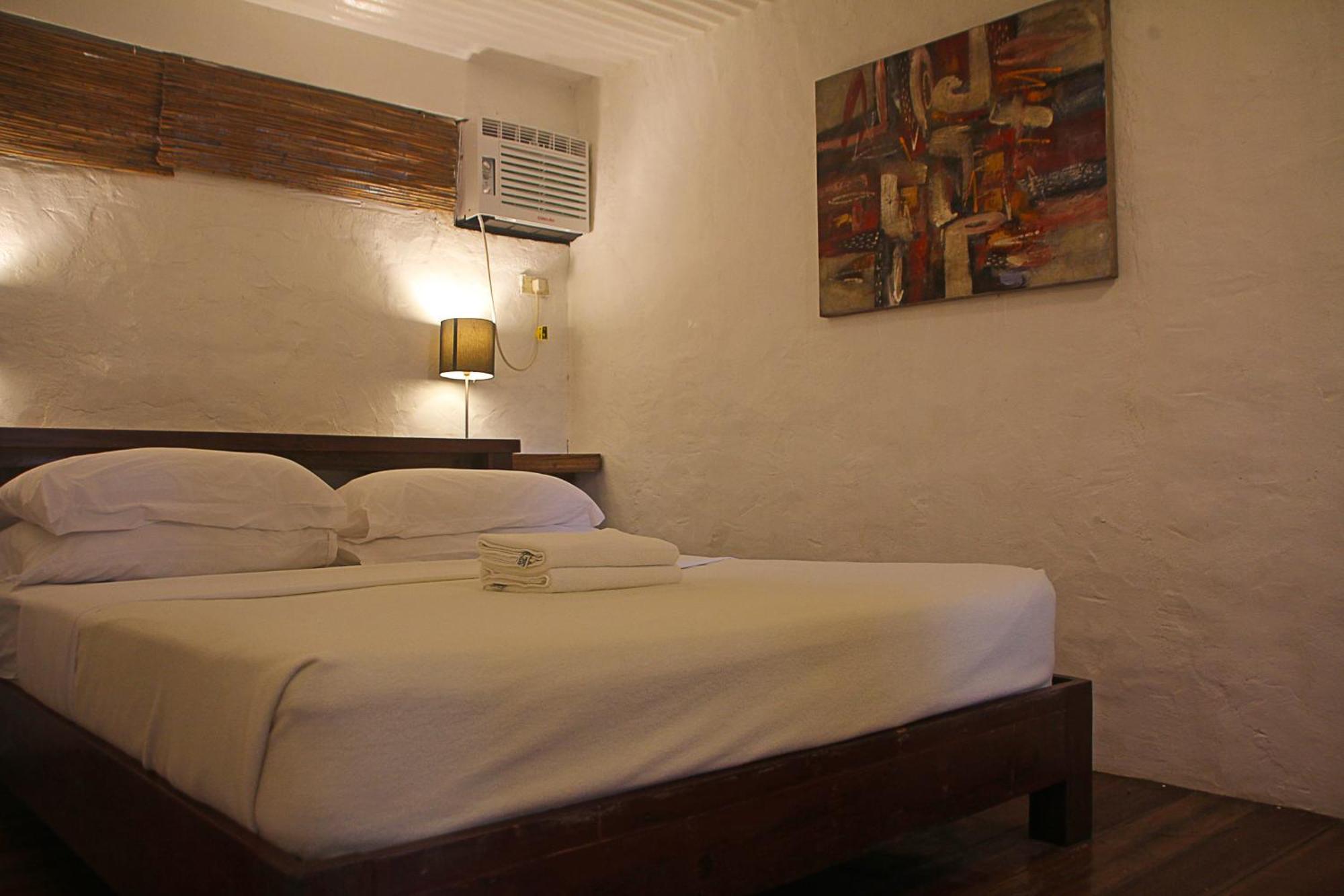 Lazy Dog Bed & Breakfast Balabag  Ngoại thất bức ảnh