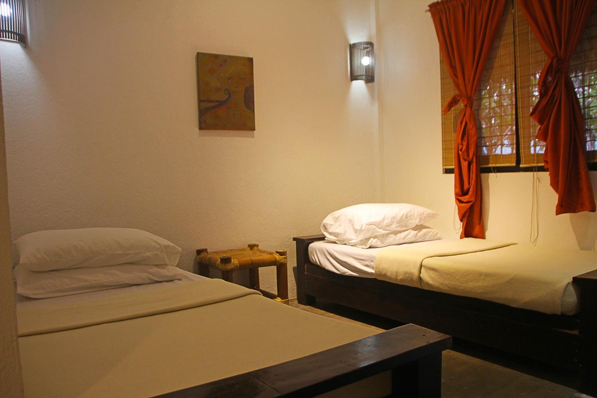Lazy Dog Bed & Breakfast Balabag  Ngoại thất bức ảnh