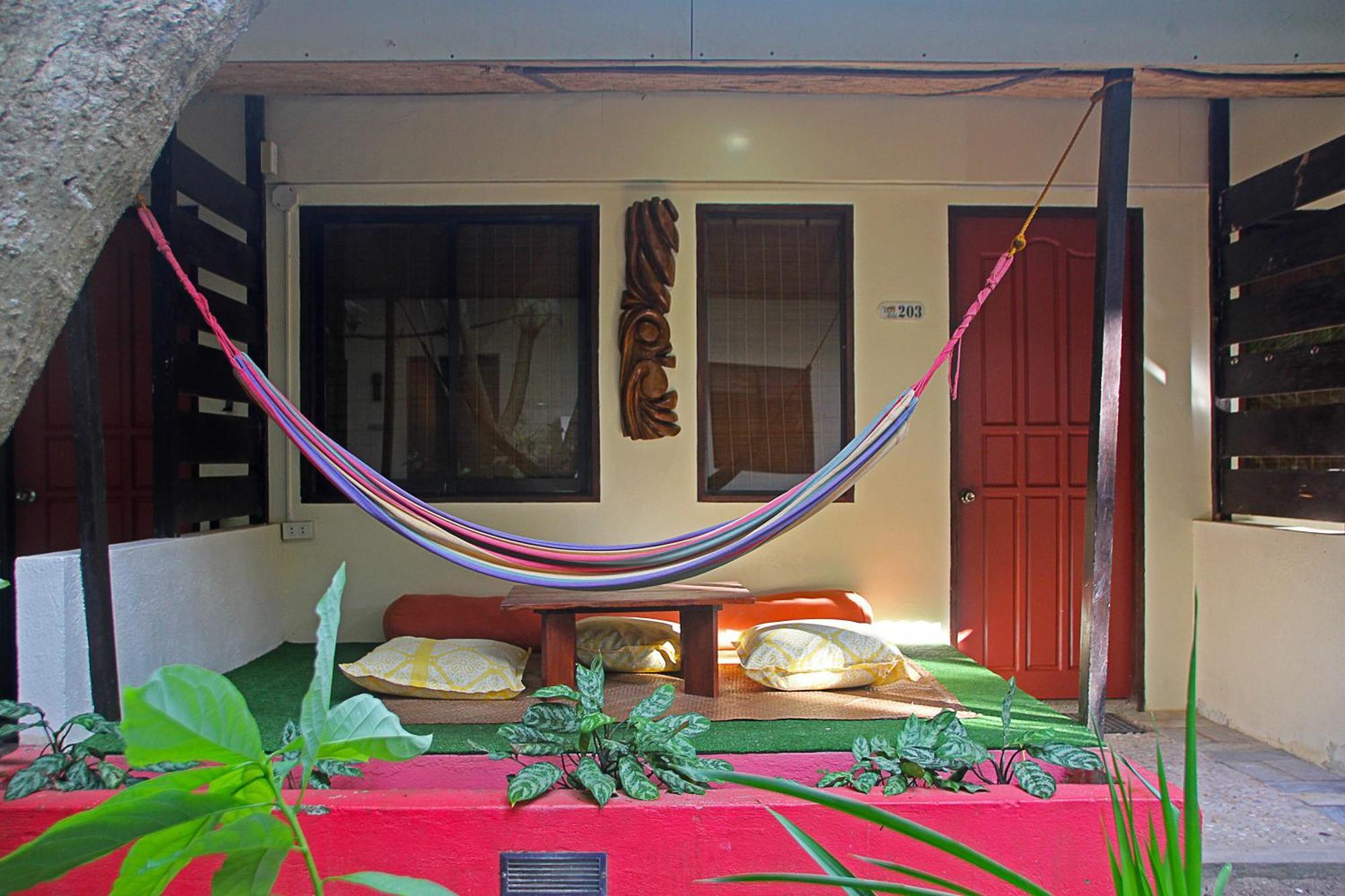 Lazy Dog Bed & Breakfast Balabag  Ngoại thất bức ảnh