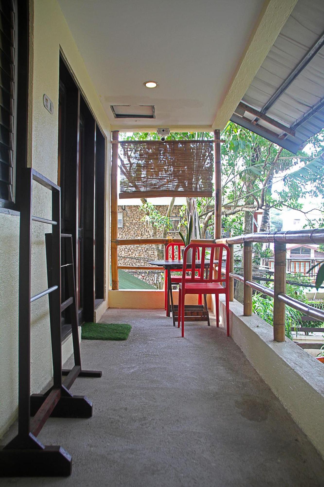 Lazy Dog Bed & Breakfast Balabag  Ngoại thất bức ảnh